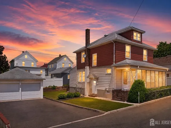 19 Church St, Sayreville, NJ 08872