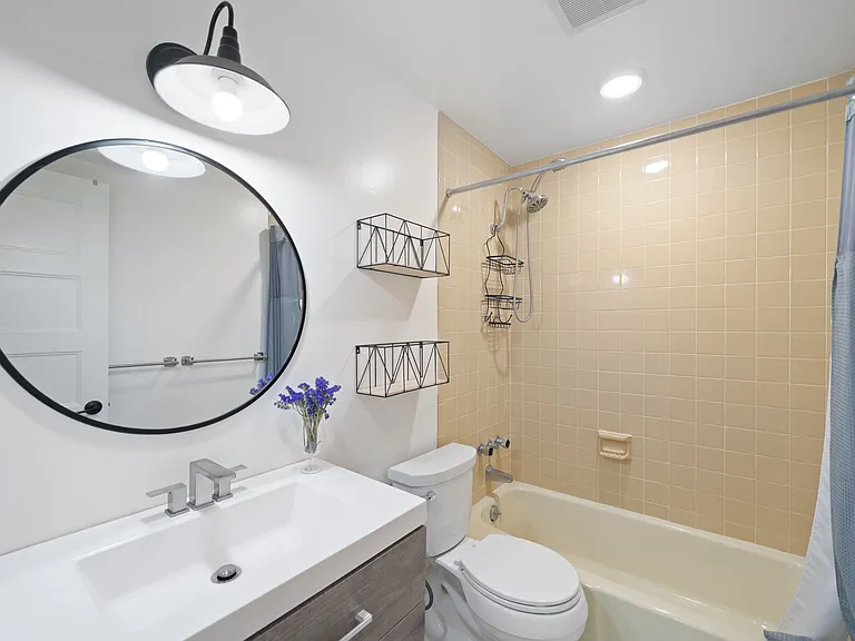 lower level full bathroom.