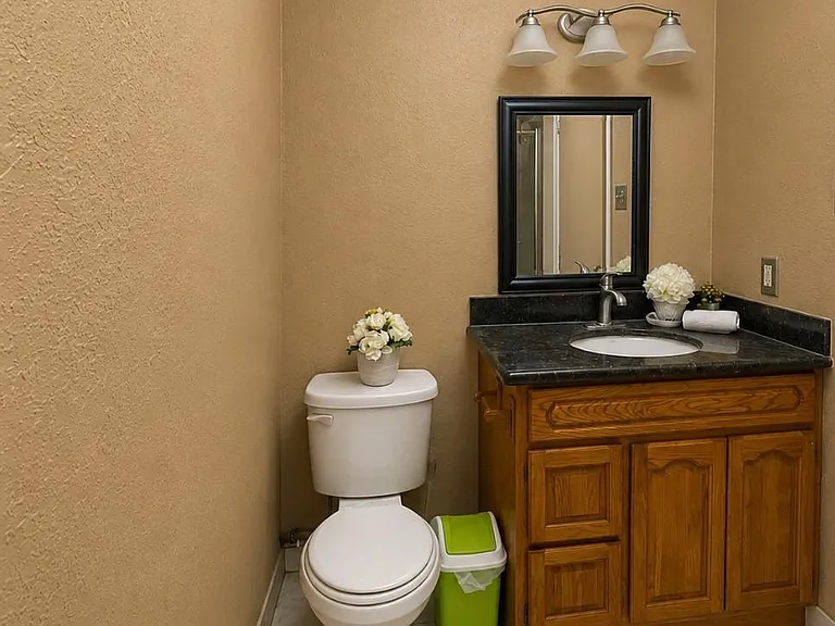 7913 Grove Ridge Dr — Photo 21