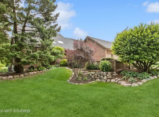 2403 Tall Oaks Dr, Elgin, IL 60123