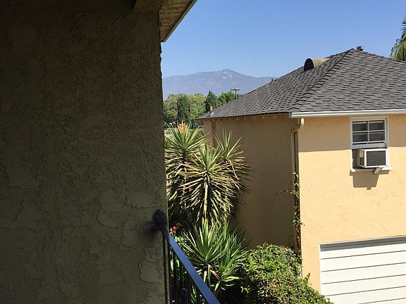 4th image of 119 W Live Oak St APT H