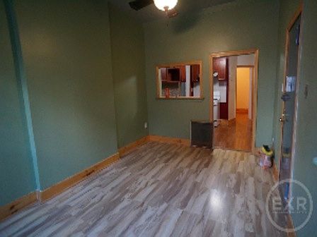 1st image of 872 Hancock St