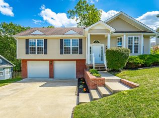 6339 Veronica Dr, Ooltewah, TN 37363