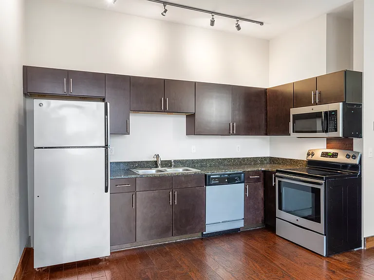 305 S Campbell Ave #203 — Photo 4