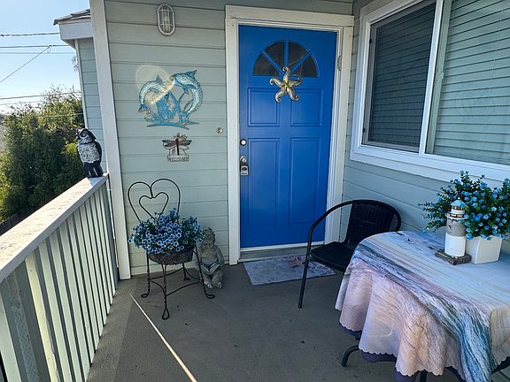 5th image of 118 Palisade Ave #B