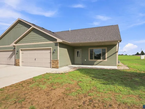 538 Prairie Ave, Baltic, SD 57003