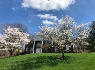 17680 Bridgeway Dr, Chesterfield, MO 63005