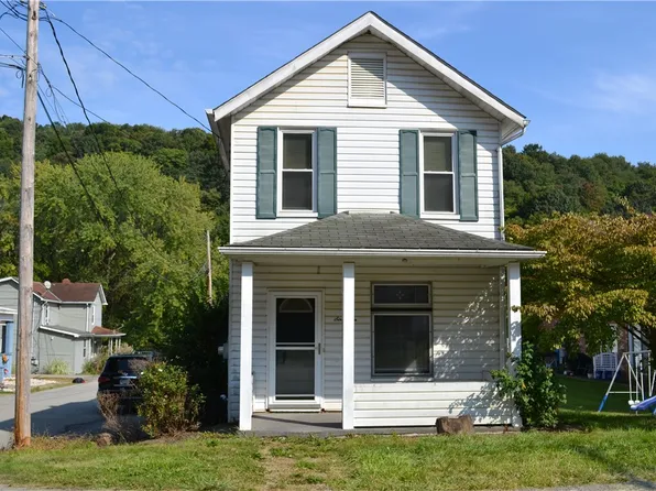 66 Main St, Freeport, PA 16229