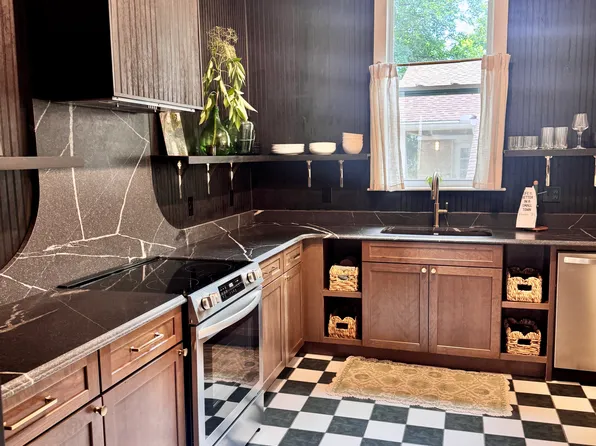 (undisclosed Address), Franklin, TN 37064