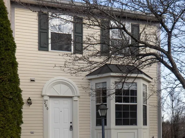 200 Pinnacle Dr, Stafford, VA 22554