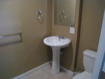 master bedroom bathroom
