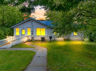 1159 S Lakeshore Rd, Carsonville, MI 48419