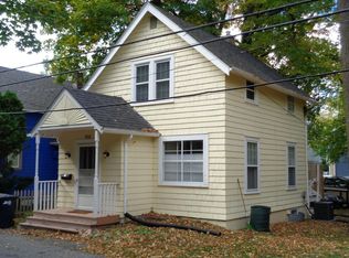 1112 Wellington Ct, Ann Arbor, MI 48104