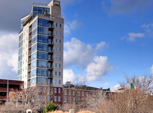 110 S Front St UNIT 300, Philadelphia, PA 19106