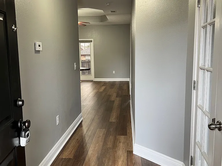 6717 Barnwood Dr — Photo 2