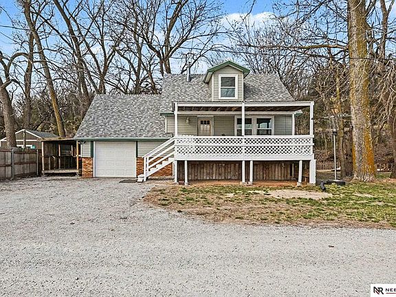 2nd image of 2896 Plattevale Dr