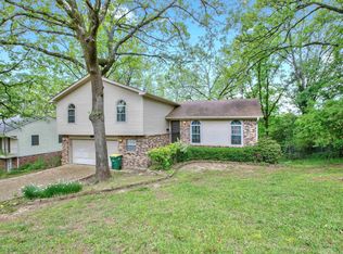 2820 Millbrook Rd, Little Rock, AR 72227