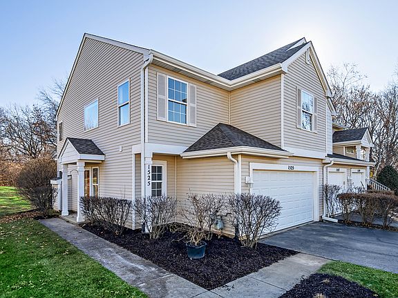 2nd image of 1525 Meadowsedge Ln