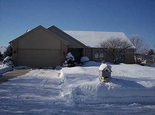 4350 Morning Dove Dr, Oregon, OH 43616