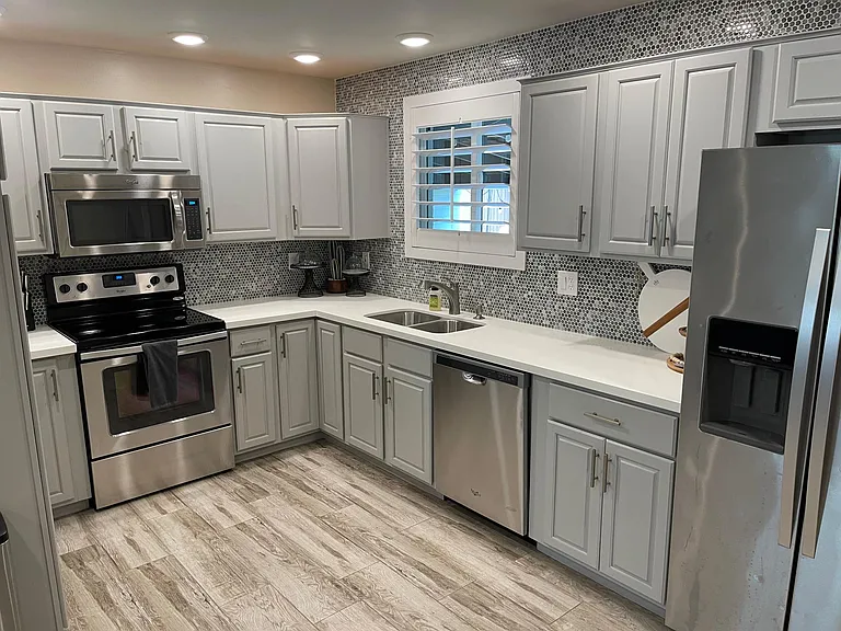 509 E Vista Del Cerro Dr — Photo 4