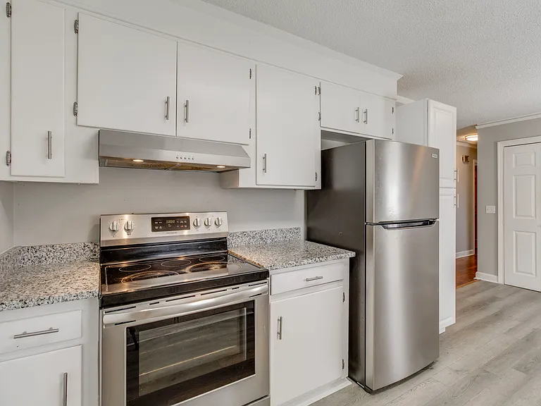 7712 Burdell Dr — Photo 11