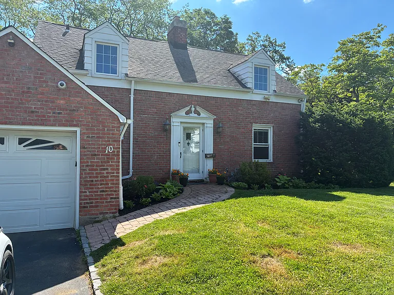 10 Ridge Rd — Photo 1