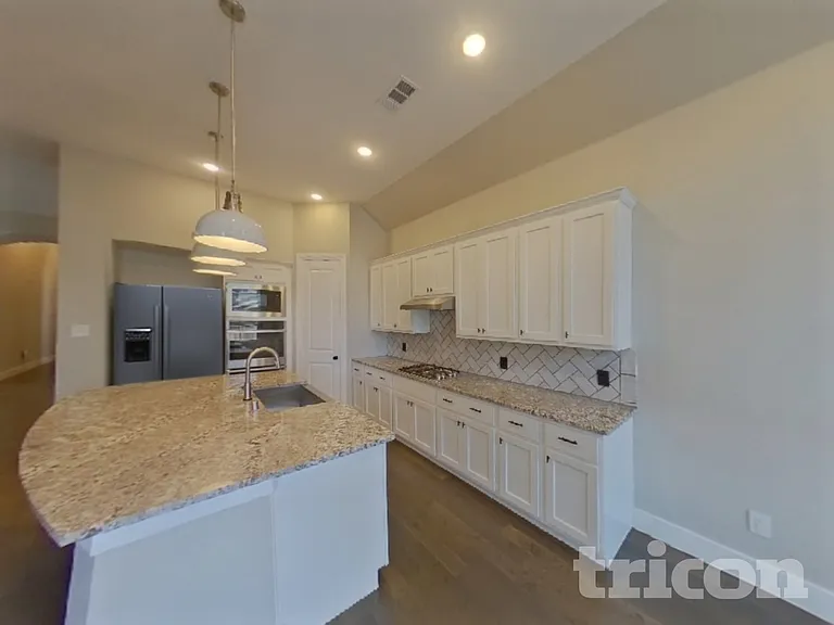1008 Faringdon Dr — Photo 6