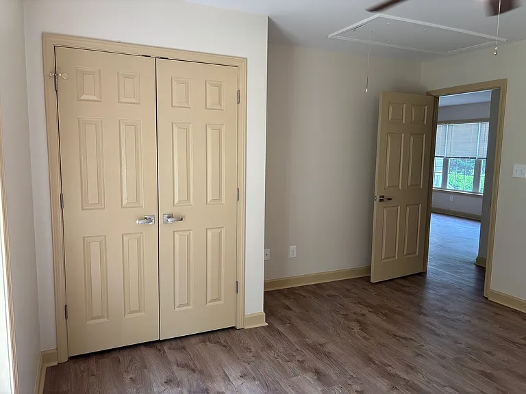 2942 Forest Park Dr — Photo 8