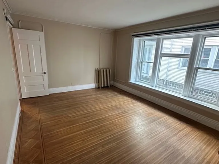 293 Dartmouth St — Photo 14
