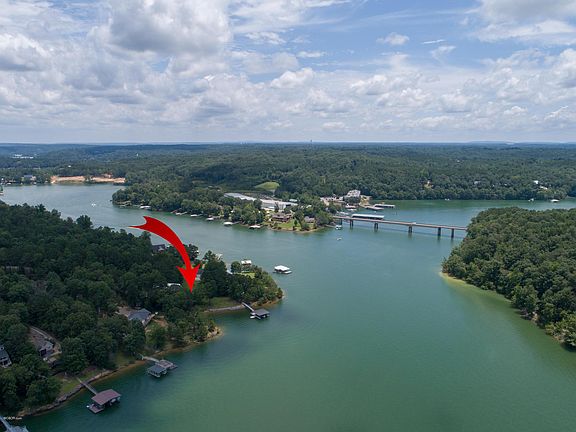 Image 5: Location