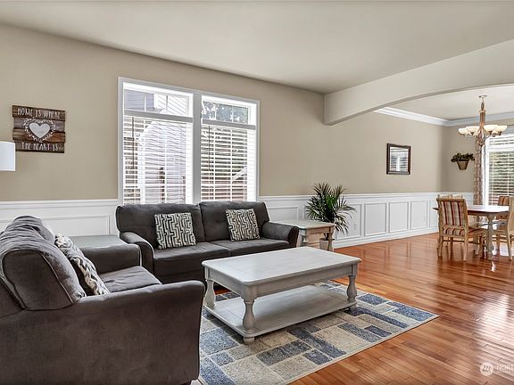 5th image of 9322 229th Avenue E