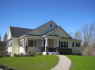 10 Daisy Ln, Chelmsford, MA 01824