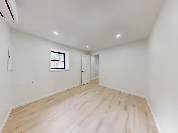 552 East 80th Street image 19 of 25