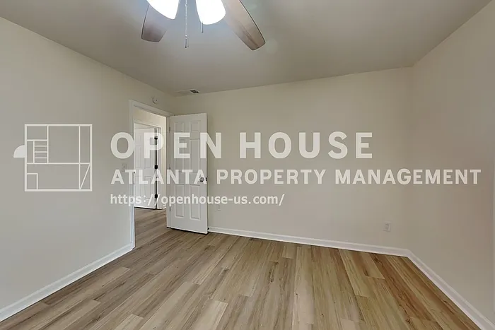 1110 Lake Dr — Photo 13