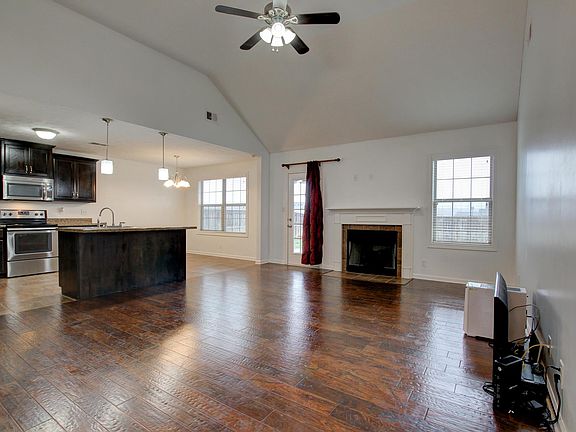4th image of 1167 Freedom Dr