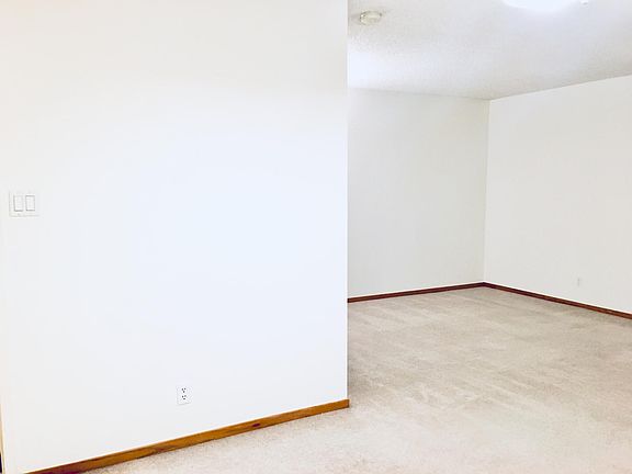 3rd image of 7122 Shelter Creek Ln