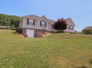224 Hidden Brook Dr, Sweetwater, TN 37874