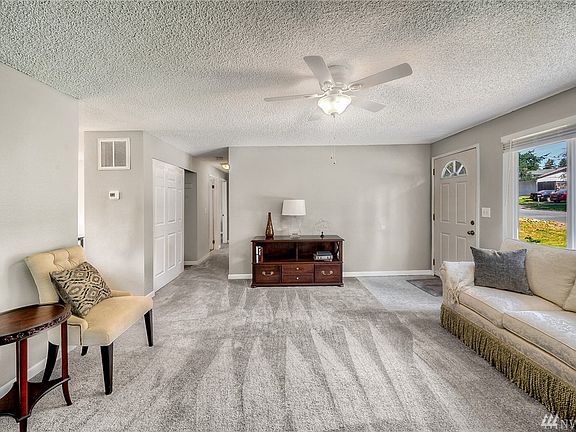 3rd image of 12708 105th Avenue Ct E