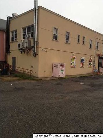2nd image of Neckar Ave