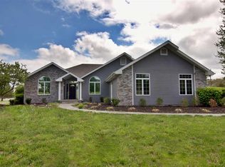 2469 Bent Tree Dr, Manhattan, KS 66502