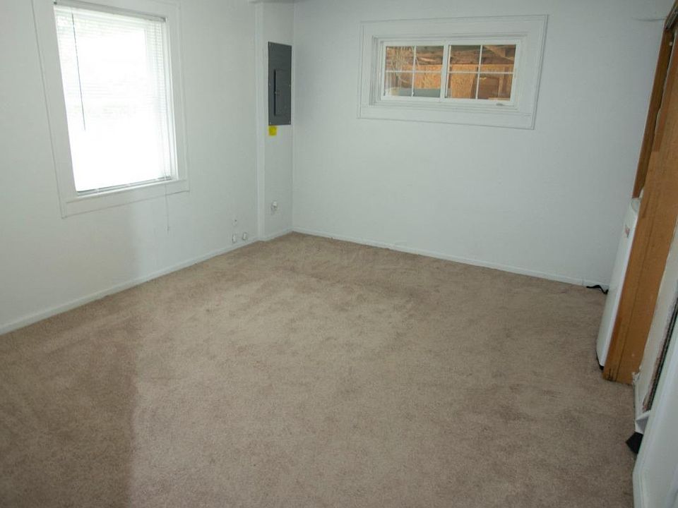 1st image of 2523 Ferris Park Dr N