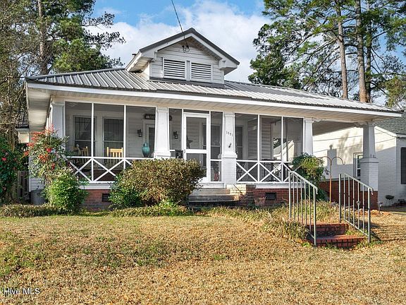 3rd image of 1521 Beal Street