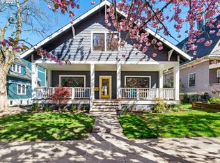 3045 NE Davis St, Portland, OR 97232