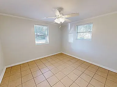 409 Augusta Ave — Photo 13