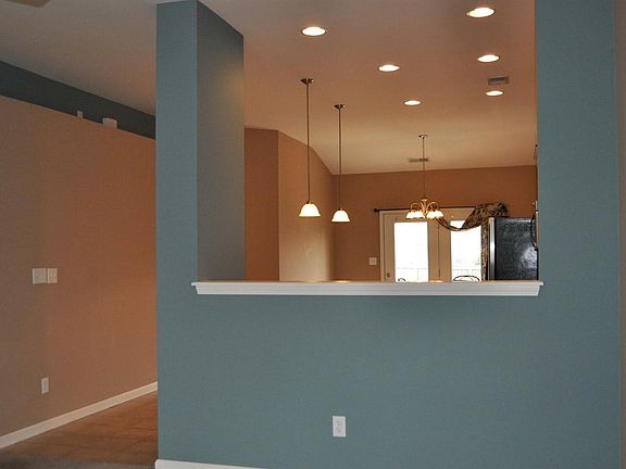 5th image of 1033 Stonecrop Dr