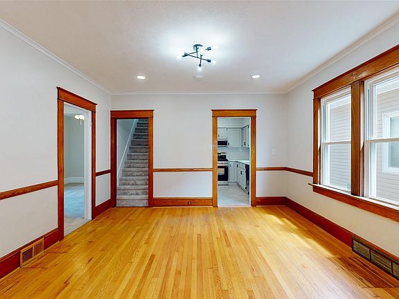 5th image of 3615 Hazel St
