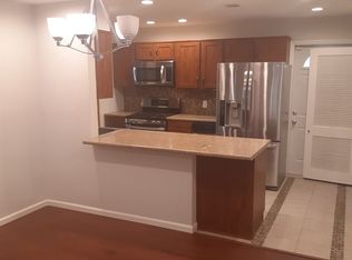 4 Graeler Dr, Saint Louis, MO 63146