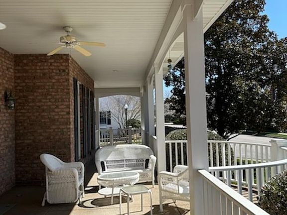 3rd image of 1533 Glen Eden Ln