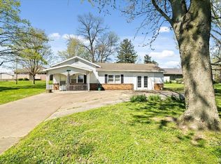 17 W Fletchall St, Poseyville, IN