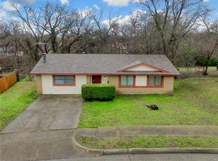 326 Valley Cove Dr, Garland, TX 75043